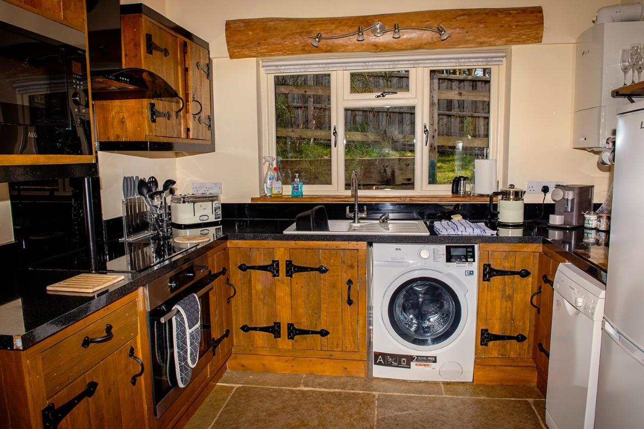 Loxleys Lodge Newark-on-Trent  ภายนอก รูปภาพ