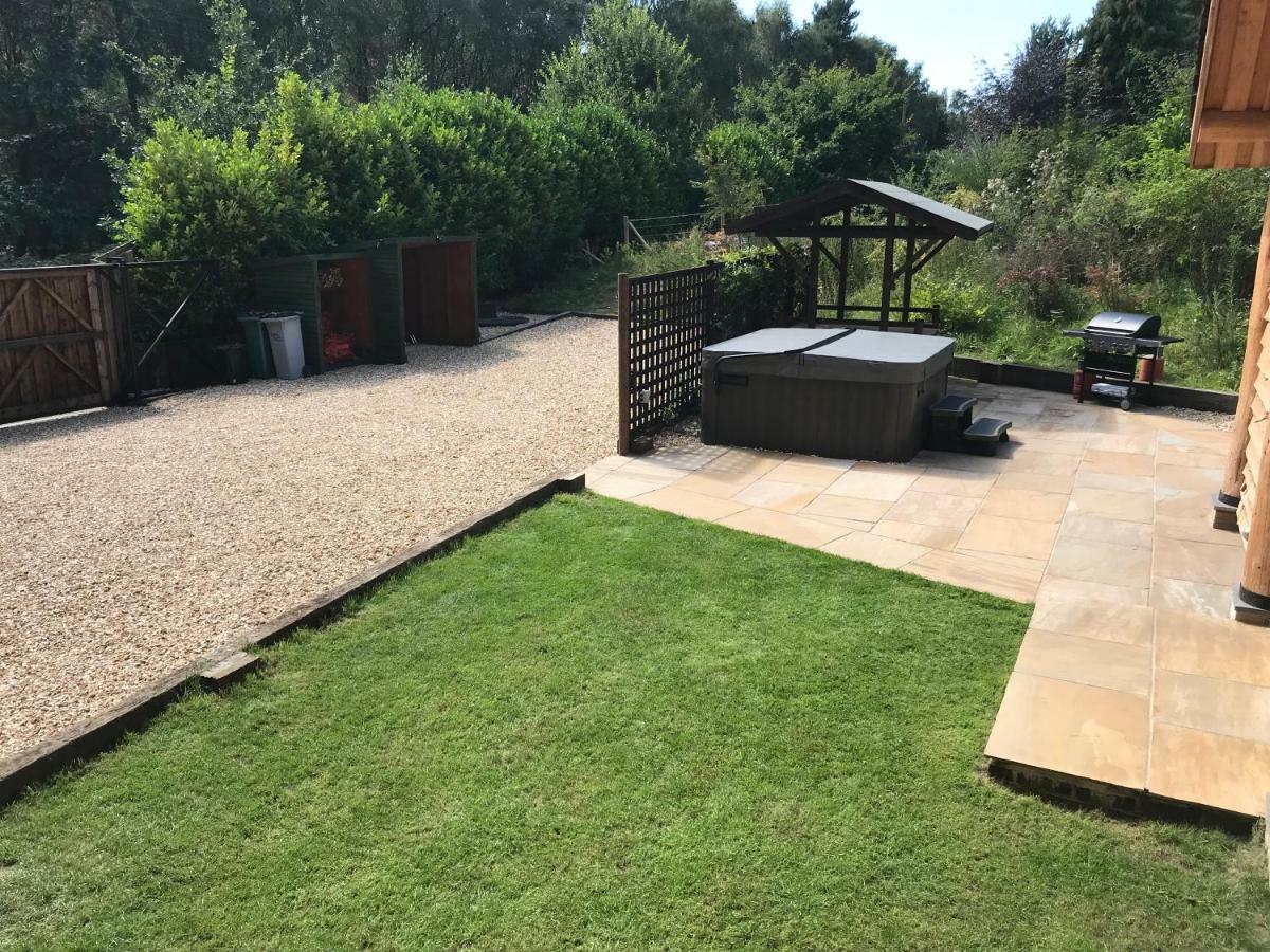 Loxleys Lodge Newark-on-Trent  ภายนอก รูปภาพ